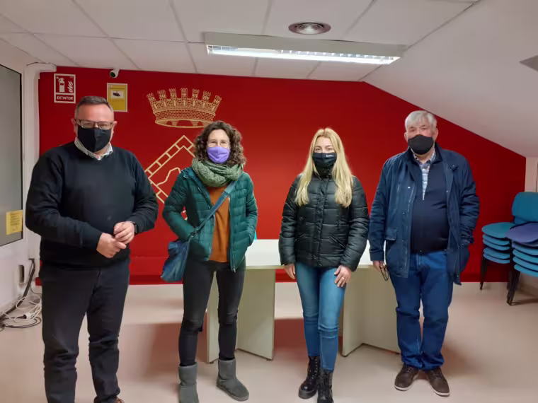 |Visita de tècnics i polítics de Sant Vicenç de Castellet per veure com funciona el porta a porta