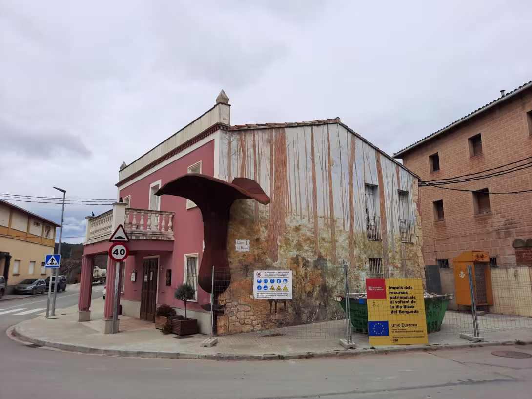 Façana del Museu d'Art del Bolet|Condicionament de la segona planta del museu